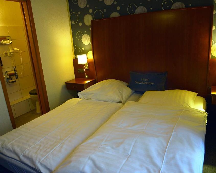 Hotel-Nachtwaechter อุนนา ภายนอก รูปภาพ