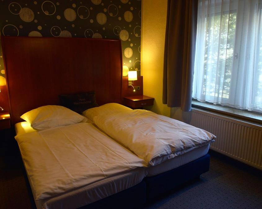 Hotel-Nachtwaechter อุนนา ภายนอก รูปภาพ