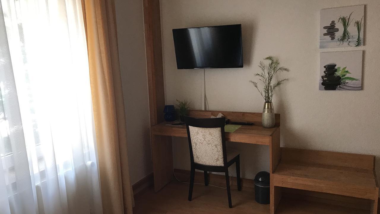 Hotel-Nachtwaechter อุนนา ภายนอก รูปภาพ