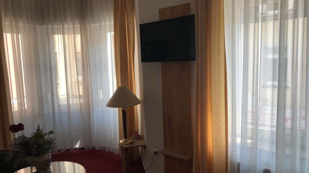 Hotel-Nachtwaechter อุนนา ภายนอก รูปภาพ