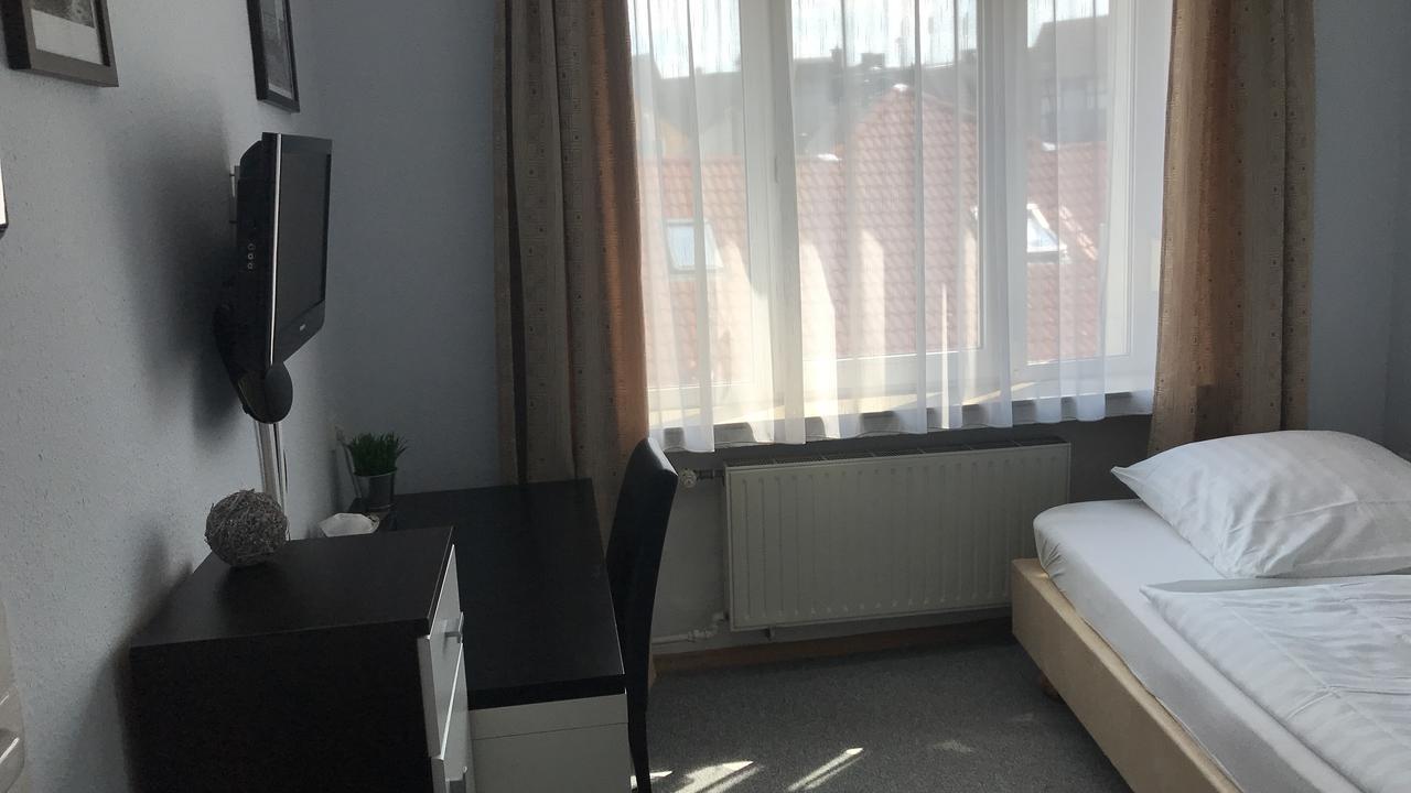 Hotel-Nachtwaechter อุนนา ภายนอก รูปภาพ